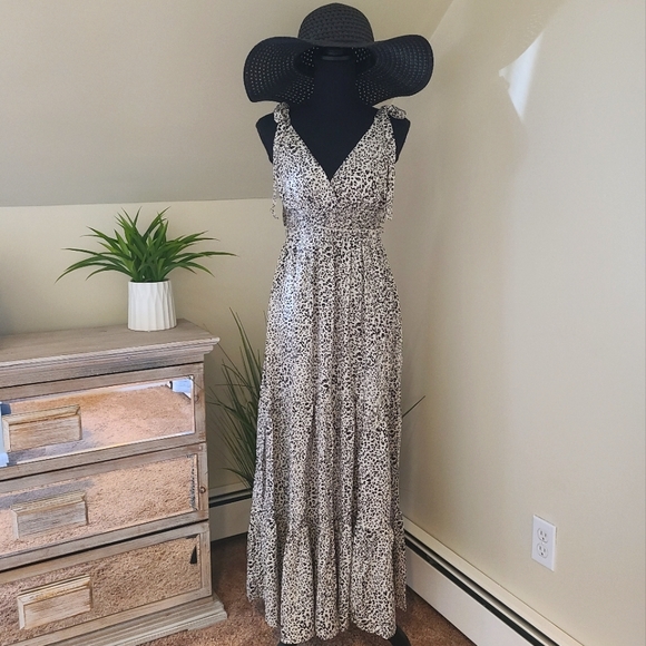 🖤 Women's Tiered Sleeveless Black/White Leopard Print Maxi Dress, Size Small - Picture 3 of 10